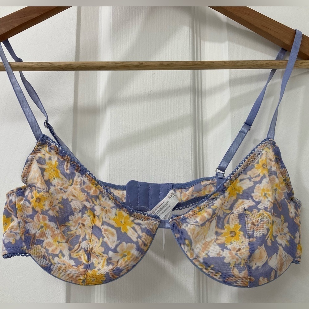 OUT FROM UNDER UNDERWIRE BRA - 34B
